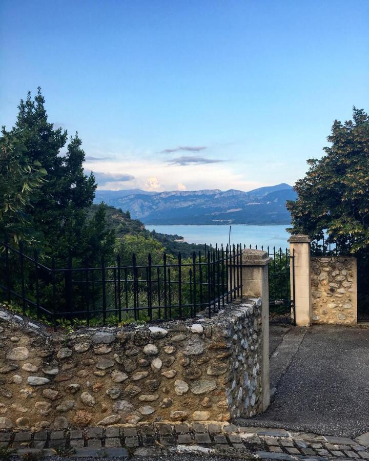 Lou Pebre D'Ai Bed & Breakfast Régusse Exterior foto